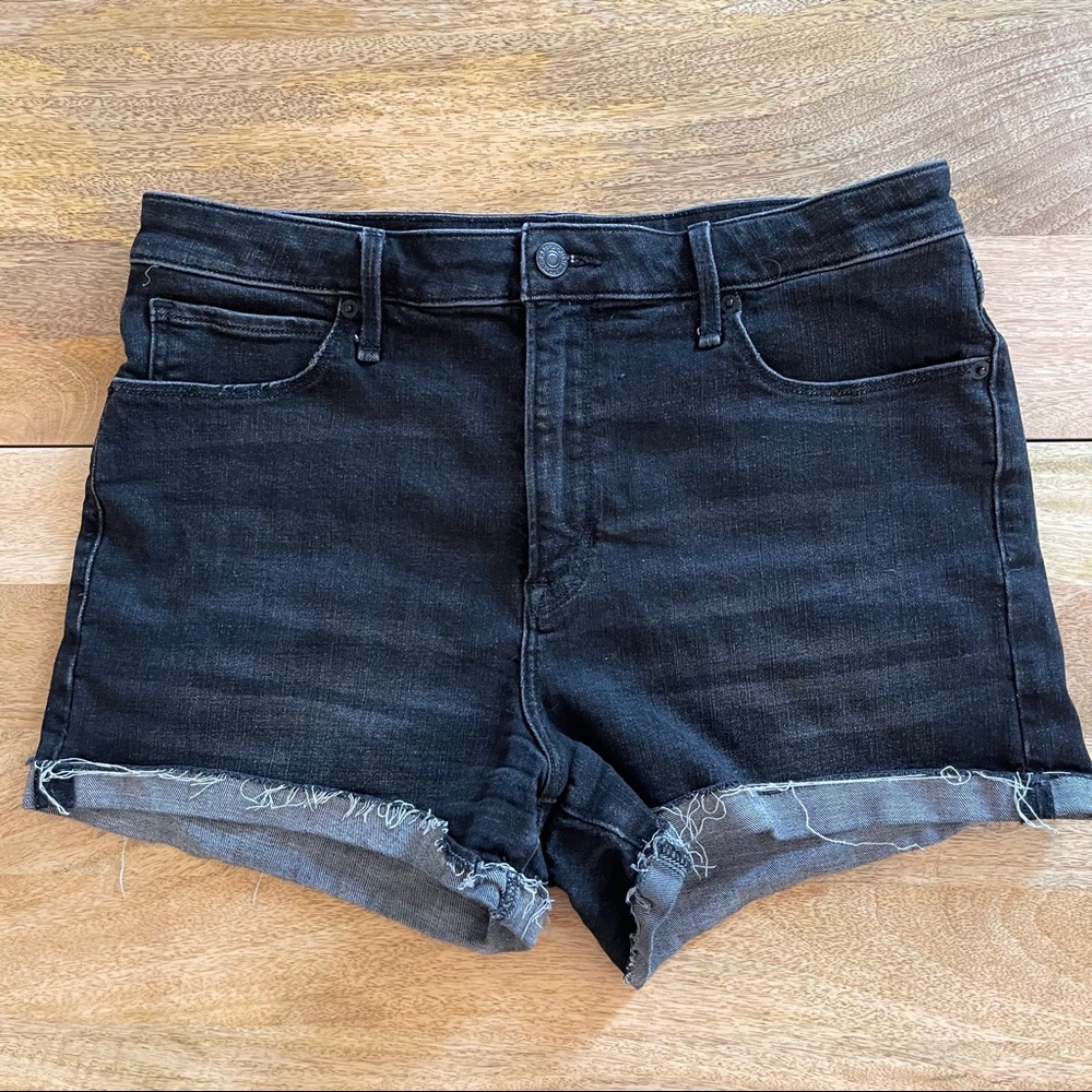 Abercrombie & Fitch Simone High Rise Shorts